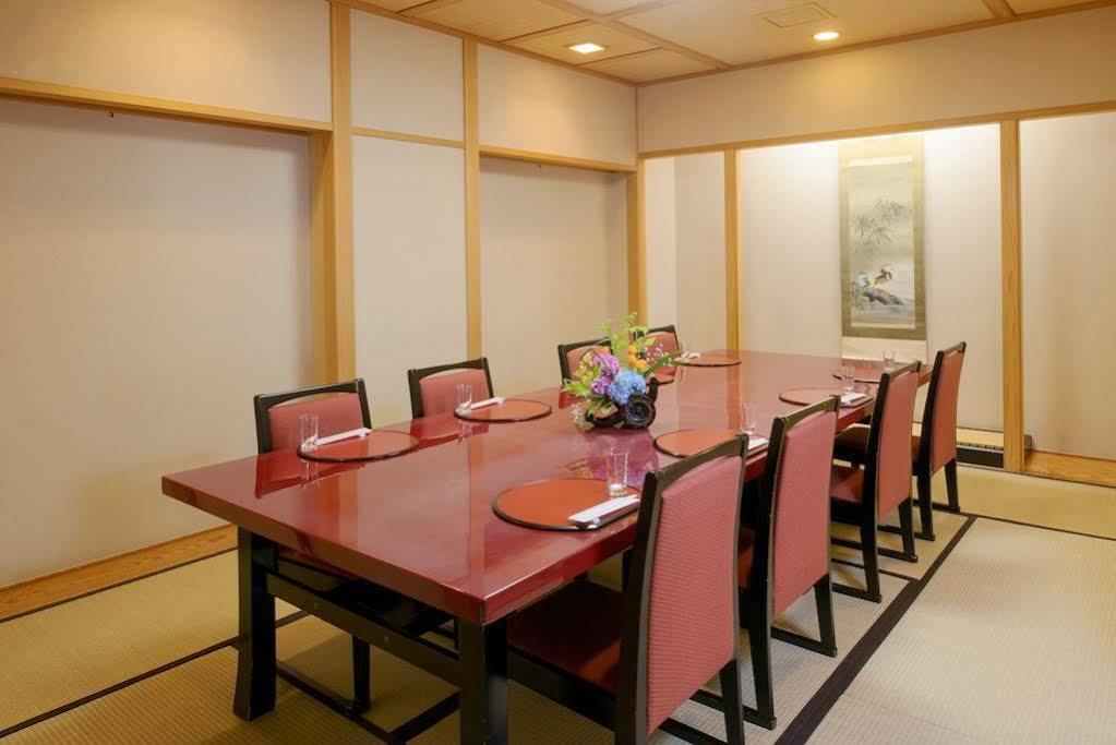 Hotel Crown Palais Aomori Exterior photo